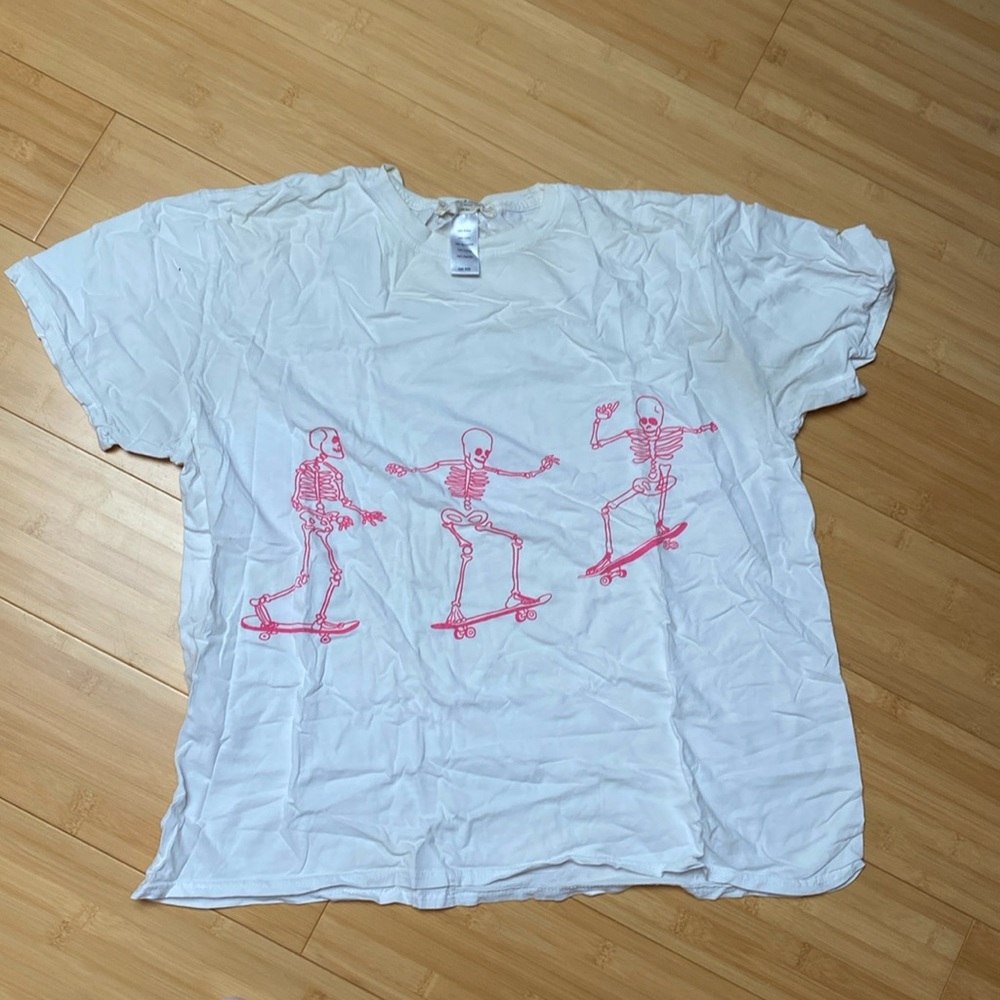 Urban Outfitters Skeleton Tee White and Pink